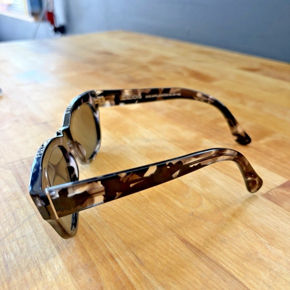 CADDIS MIKLOS Tortoise Shell Women\'s Sunglasses main image 7